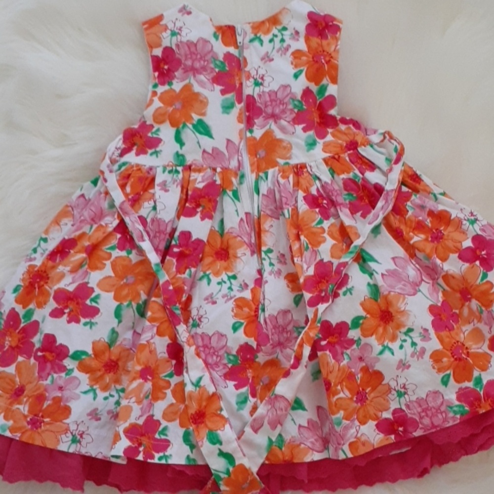 Dress - Picture 3 of 8